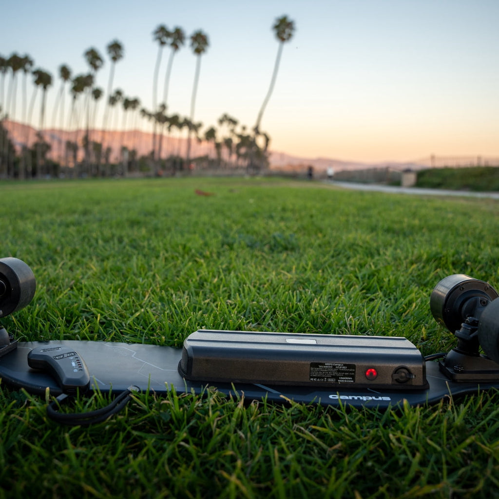 MEEPO Campus B1 Electric Skateboard with Remote, Top Speed Up to 15 Mph, 4 Speed Smooth Braking, Easy Carry Handle Design, Suitable for Adults & Teens